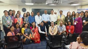 दिल्ली के राम मनोहर लोहिया अस्पताल में मुश्किल हालात में मरीजों की जान बचाने की सीख