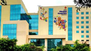 मणिपाल हॉस्पिटल द्वारका में अनोखा ऑपरेशन, 8 घंटे सर्जरी कर बचाई मरीज की जान