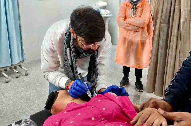 केदारनाथ धाम में जहां सांस लेना भी एक चुनौती, वहां डॉक्टर विनय ने किया कमाल