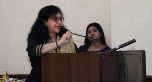 ऑपरेशन थिएटर से बाहर डॉक्टर ने संभाली समाज की कमान, मिला प्रतिष्ठित पुरस्कार