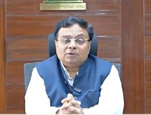 जलभराव पर NDMC चेयरमैन मनोज द्विवेदी ने क्यों मांगी माफी, जानिए IIT से IAS तक का सफर